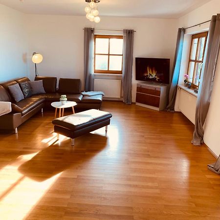 Adlerhorst, 4 Schlafzimmer, Blick In Die Alpen, Parkplatz Thyrnau Kültér fotó